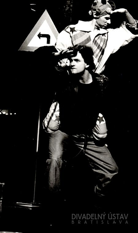 Snehulienka a sedem pretekárov